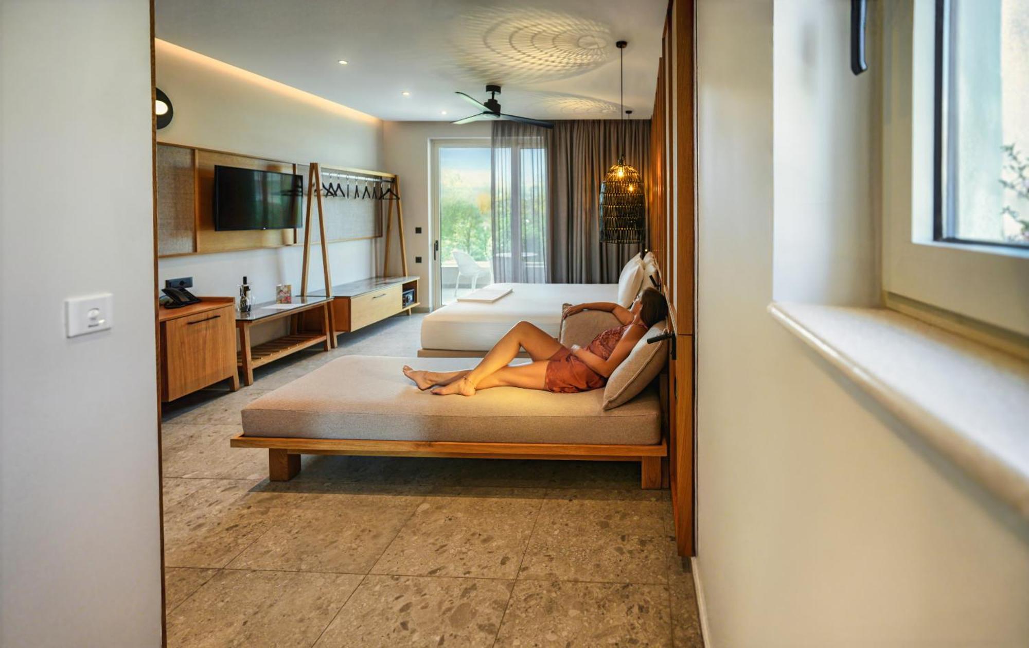 Relax Hotel Palaiochora Eksteriør billede
